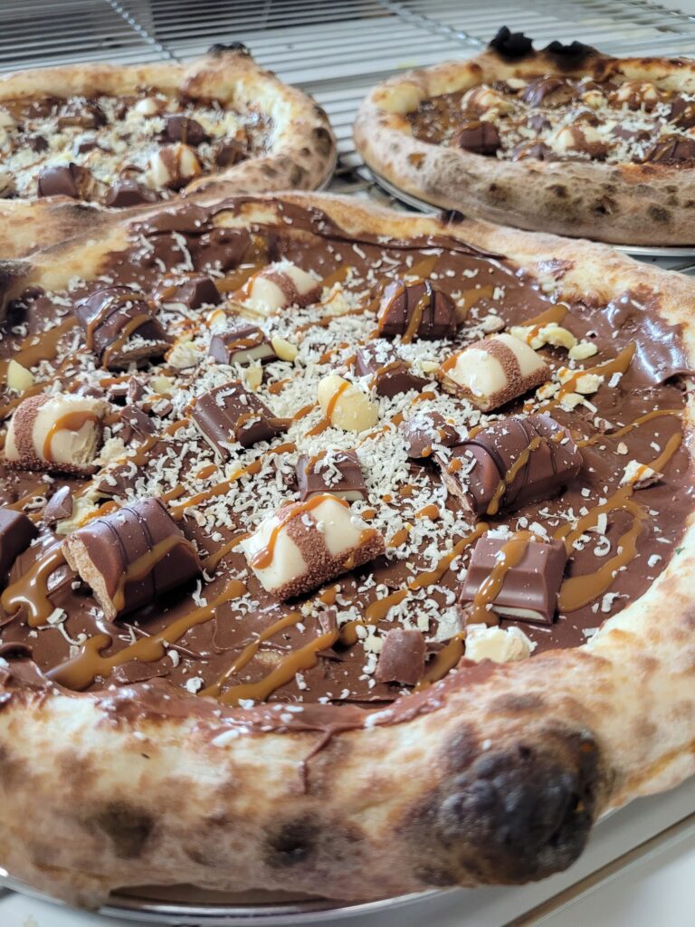 Pizza Tentation, Nutella, Kinder bueno, Kinder maxi, Chocobon, DroopizzBox LOUCHATS